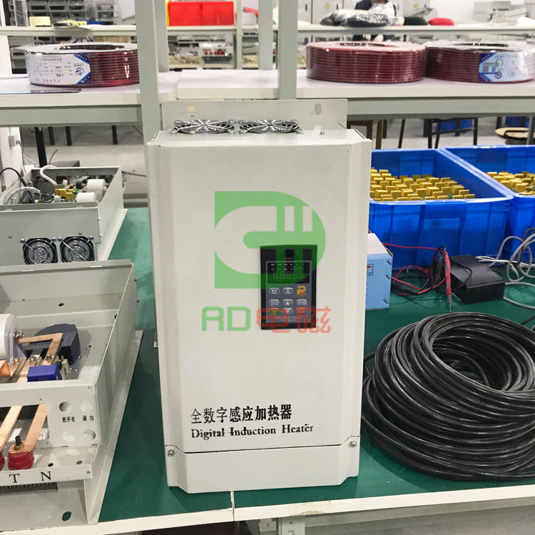 5KW電磁加熱器生產(chǎn)現場(chǎng)